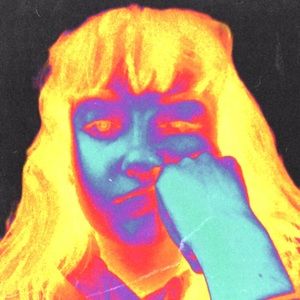 Meet your Posher, Caitlin